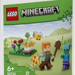 LEGO Minecraft Alex with Bee, Zombie and Bright Green Elements